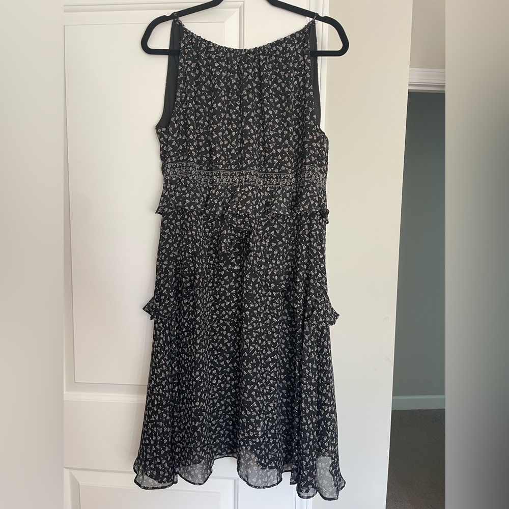 Women’s summer sheath dress M